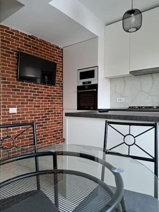 Classy Apartment With Parking In The City Center Букурещ Екстериор снимка