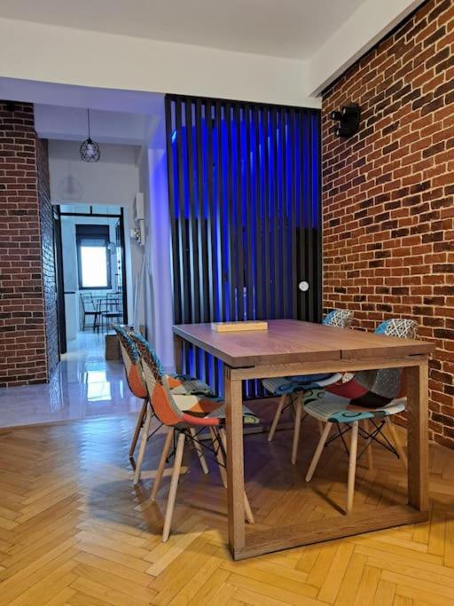 Classy Apartment With Parking In The City Center Букурещ Екстериор снимка