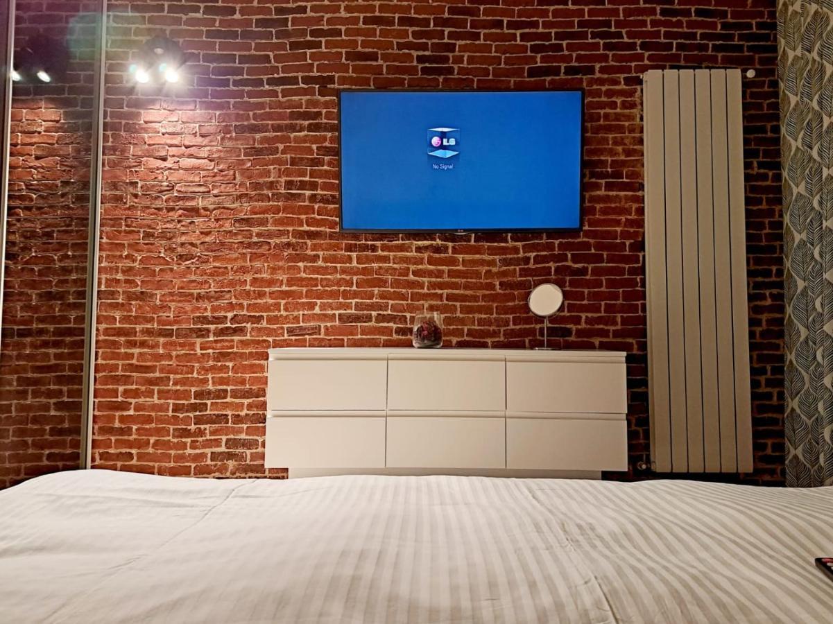 Classy Apartment With Parking In The City Center Букурещ Екстериор снимка