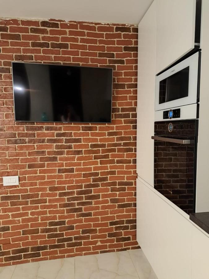 Classy Apartment With Parking In The City Center Букурещ Екстериор снимка