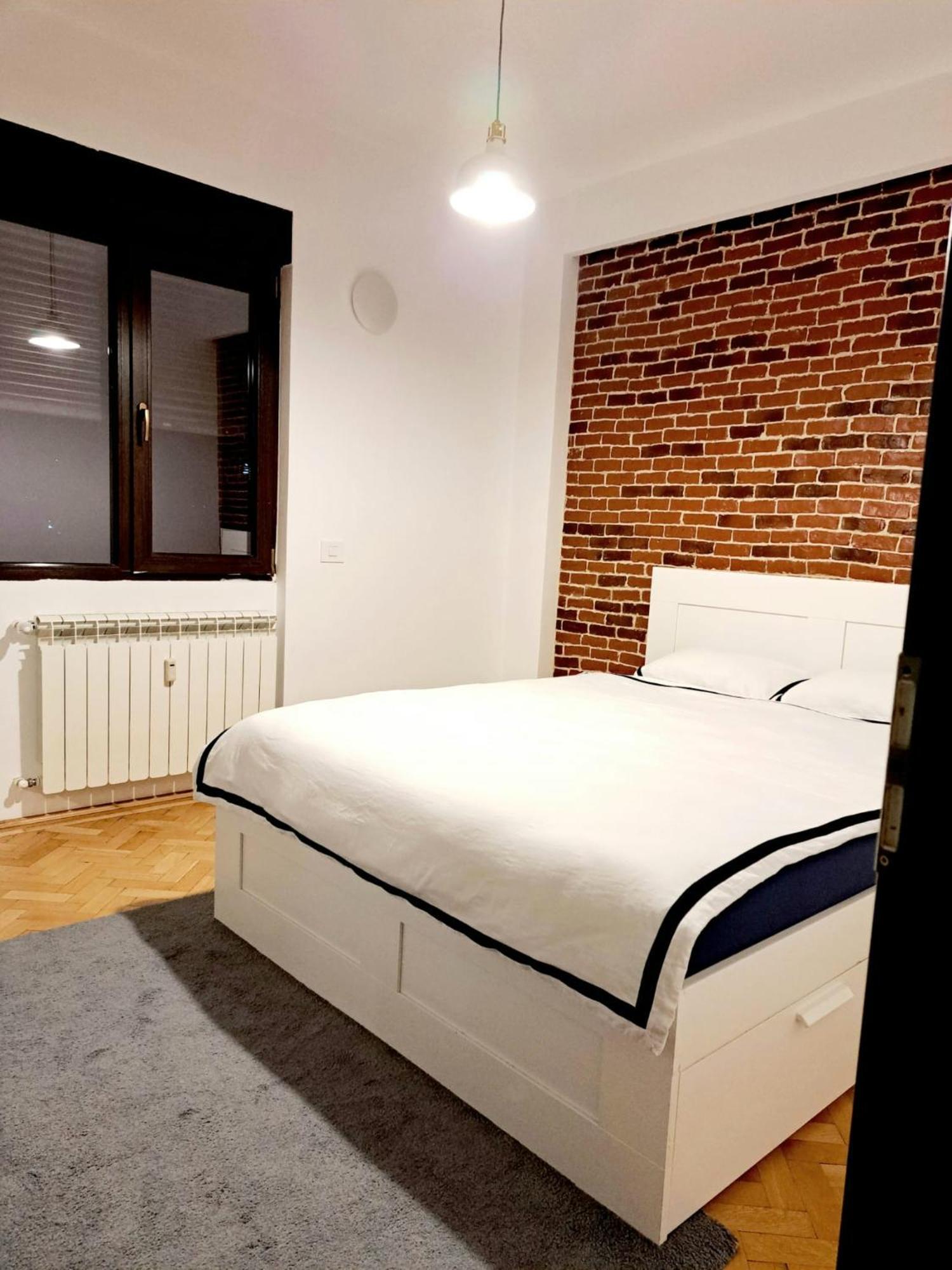 Classy Apartment With Parking In The City Center Букурещ Екстериор снимка
